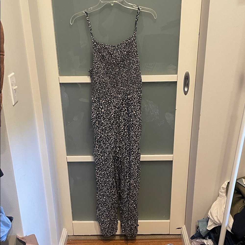 Old Navy Navy Blue and White Floral Jumpsuit, M, EUC